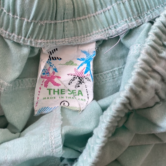 Solid pairs of short shorts!!! Green ones are Asian size so really like a small - Picture 5 of 8